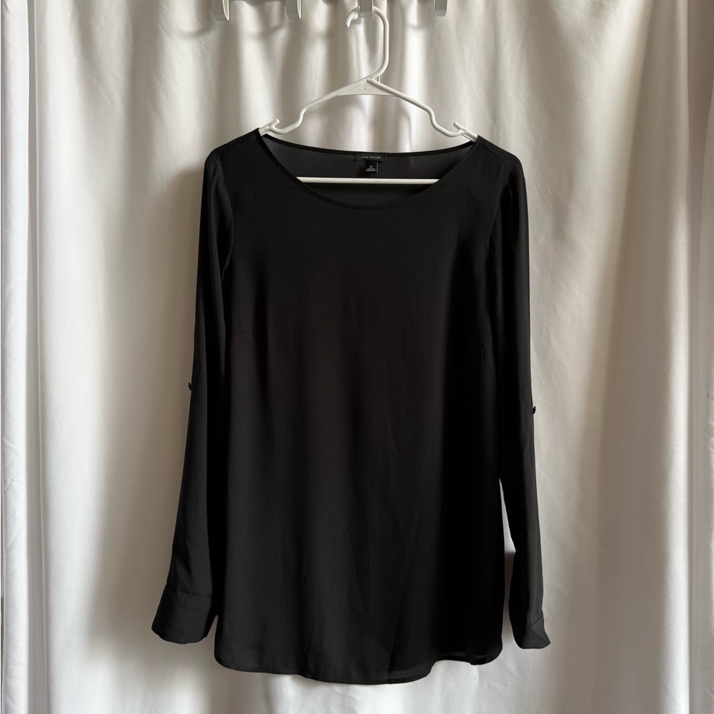 Black Women’s Long Sleeve Scoop Neck Top